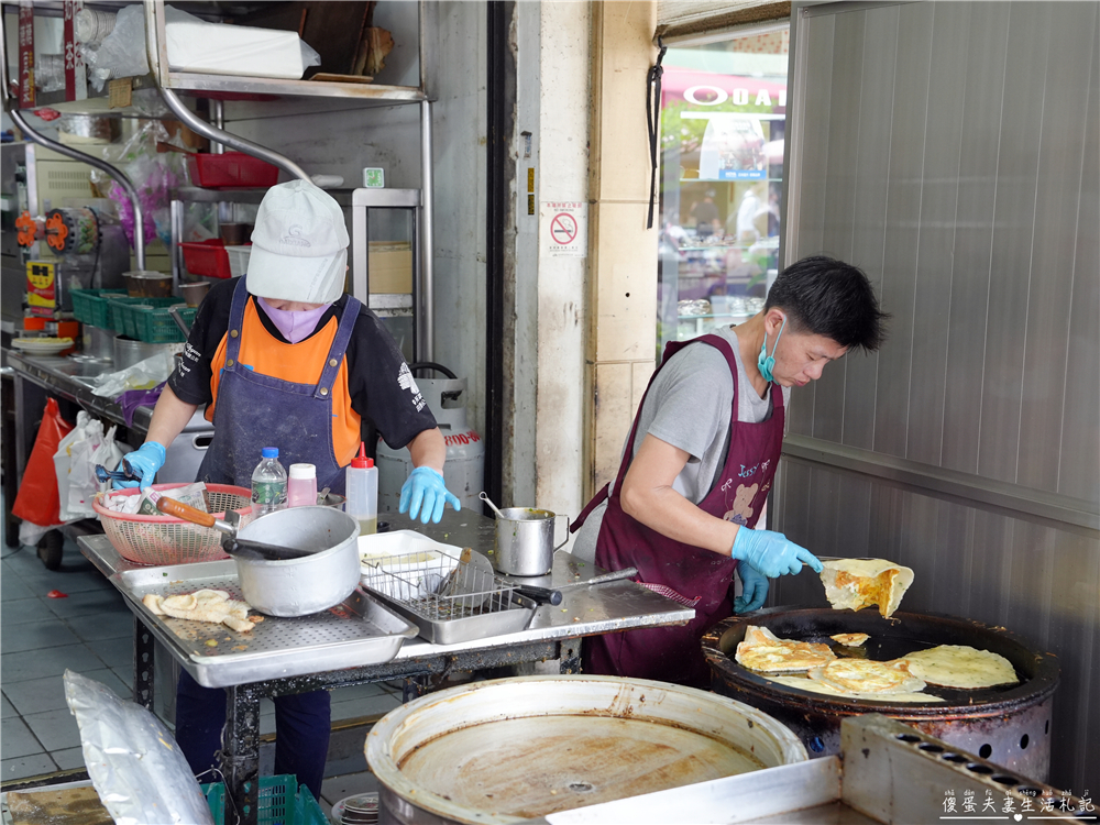 【台中北屯。美食】『集瀧塘豆漿』好吃涮嘴人潮多！水湳市場超人氣傳統中式早餐！ @傻蛋夫妻生活札記