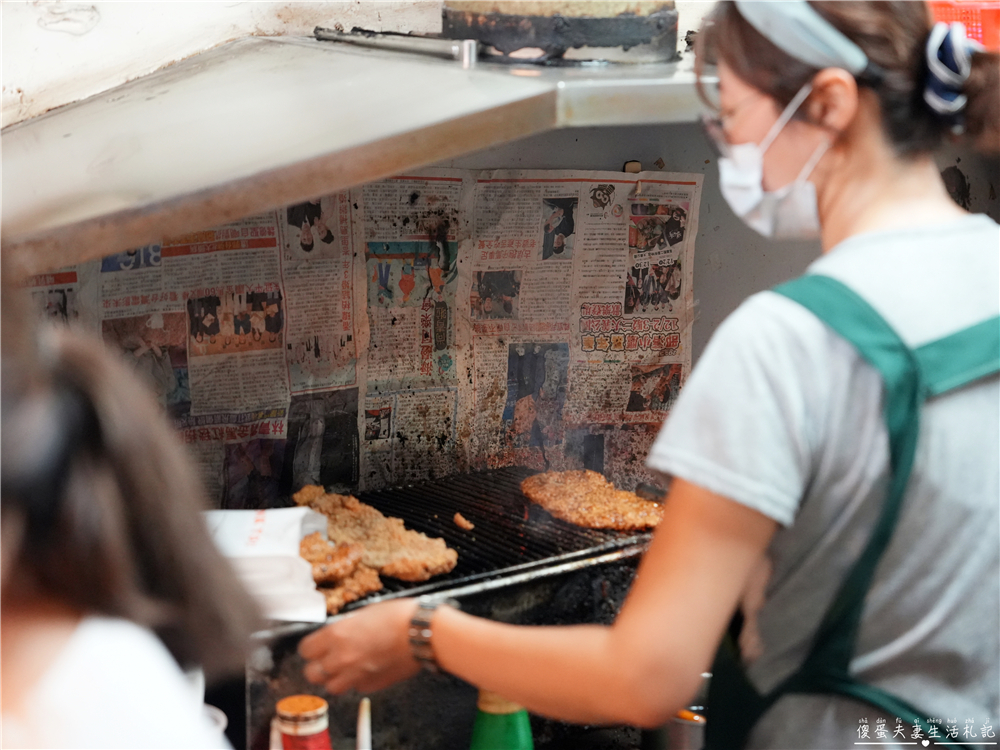 【苗栗竹南。美食】『阿枝烤肉』好吃超任性！平日限定且不能預訂的碳烤、炸物小吃！ @傻蛋夫妻生活札記