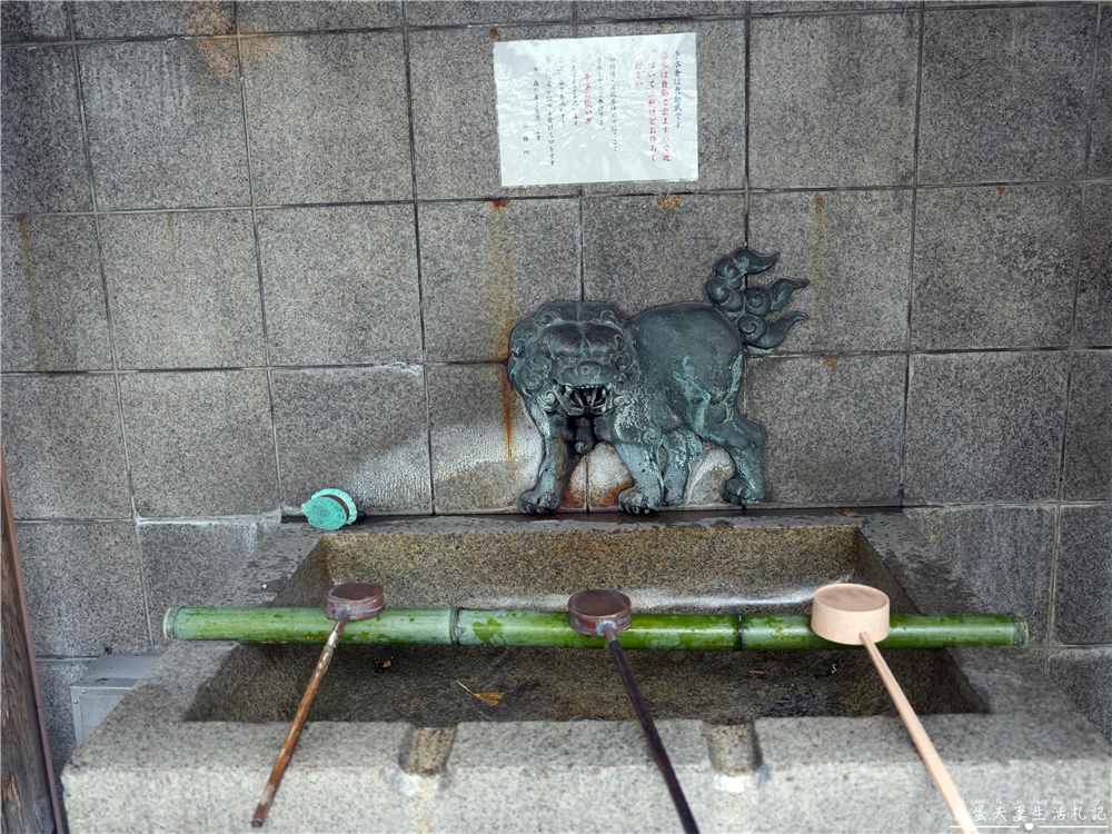 【日本大阪。景點】『難波八阪神社』朝聖！讓帥氣巨大的獅子殿為你吞厄運招好運吧！ @傻蛋夫妻生活札記