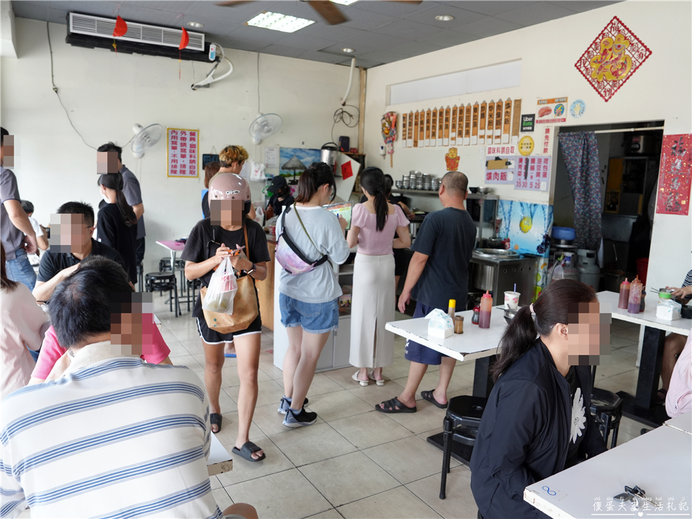 【台中西屯。美食】『BOK麵店』在地古早味！水湳市場的超人氣小吃店！ @傻蛋夫妻生活札記