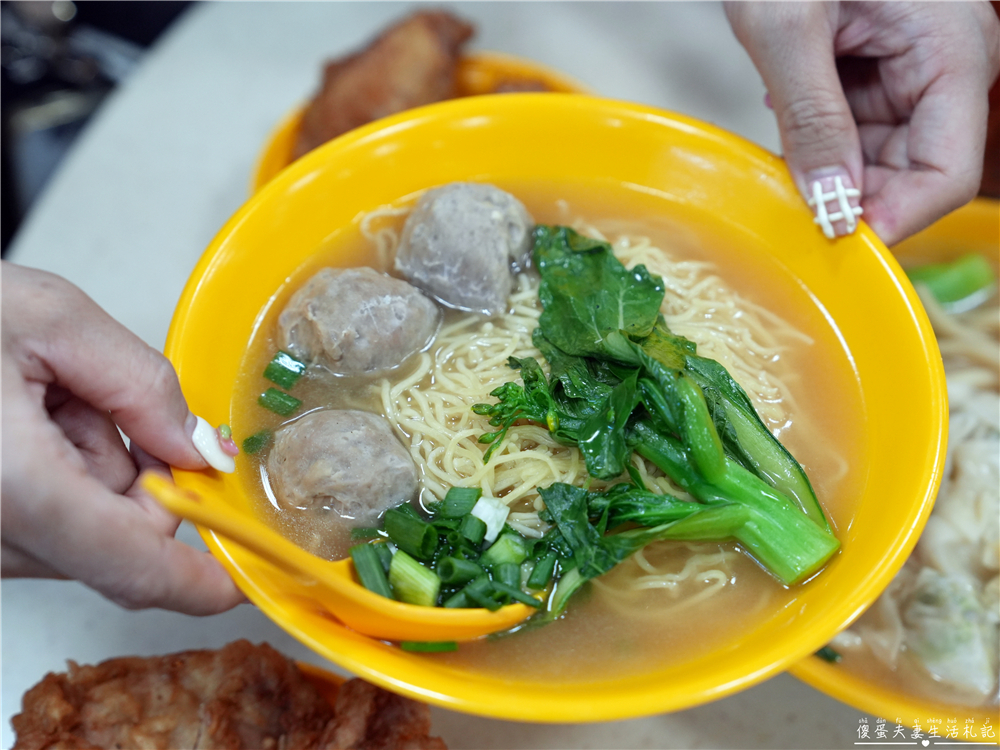 【香港大埔。美食】『東記上海麵』在地人帶路！大埔墟街市知名小吃！ @傻蛋夫妻生活札記