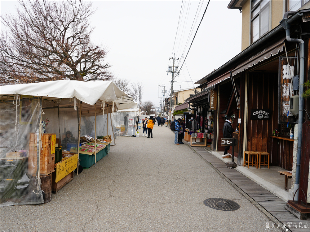 【日本岐阜。景點】『宮川朝市』並列日本三大早市之一！體驗一波在地人的傳統市場文化！ @傻蛋夫妻生活札記