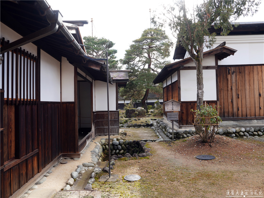 【日本岐阜。景點】『高山陣屋』飛驒高山觀光名勝！探訪江戶時代的歷史秘境~ @傻蛋夫妻生活札記