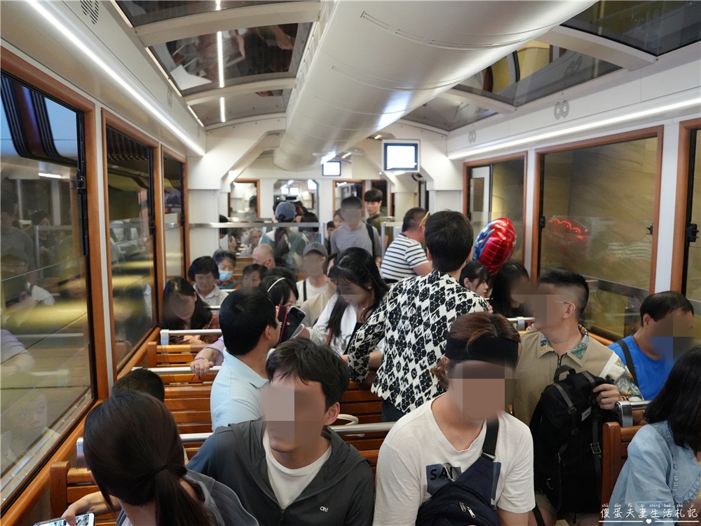 【香港中西區。景點】『太平山山頂纜車』香港中環超夯景點！一次解鎖凌霄閣摩天台、盧吉道觀景台！  @傻蛋夫妻生活札記