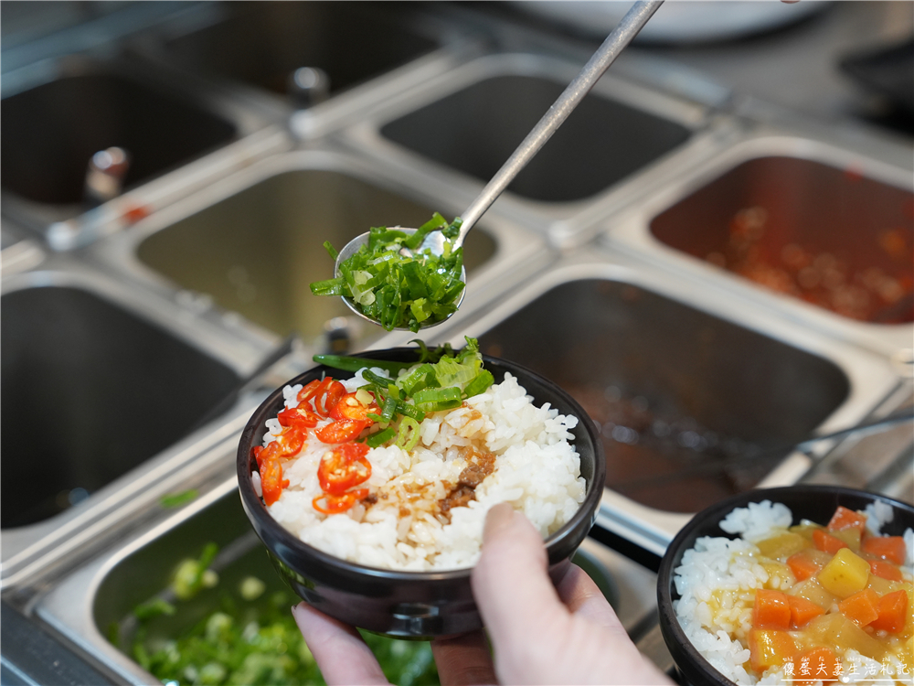 【苗栗市。美食】『億品鍋-苗栗店』高CP平價小火鍋！最低160元起！還有豐盛自助吧可以無限享用！ @傻蛋夫妻生活札記