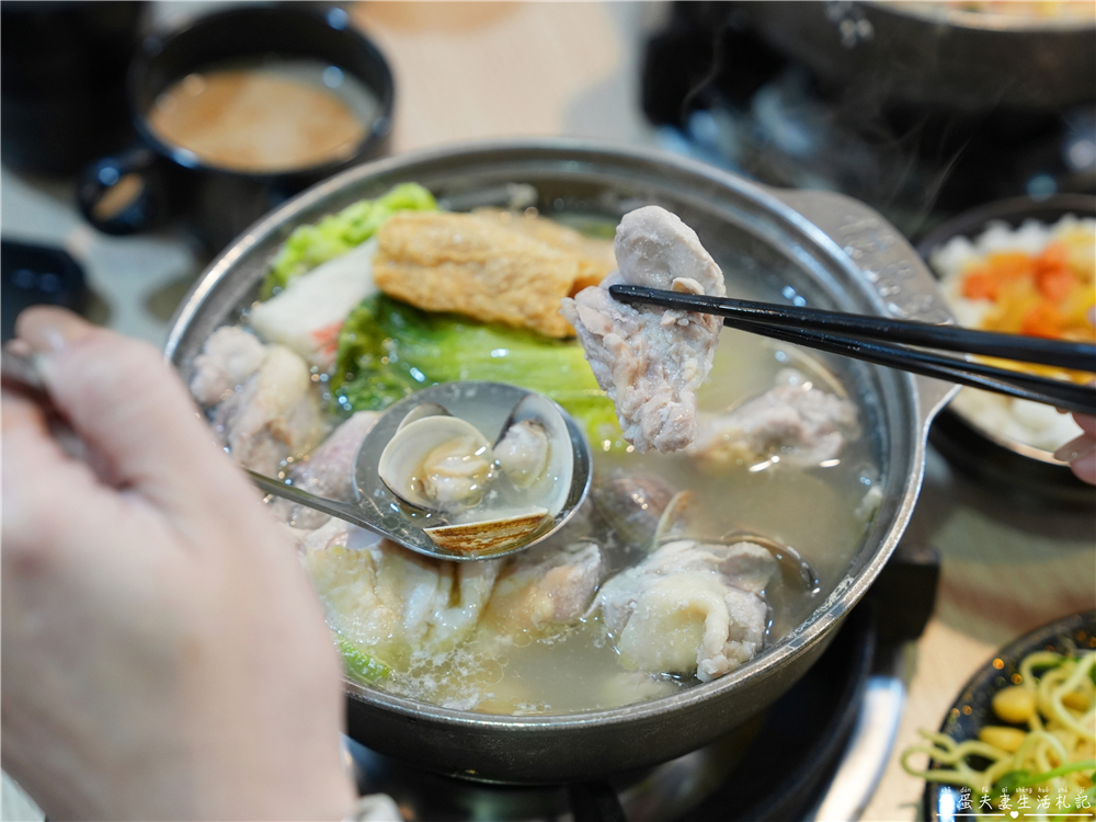 【苗栗市。美食】『億品鍋-苗栗店』高CP平價小火鍋！最低160元起！還有豐盛自助吧可以無限享用！ @傻蛋夫妻生活札記