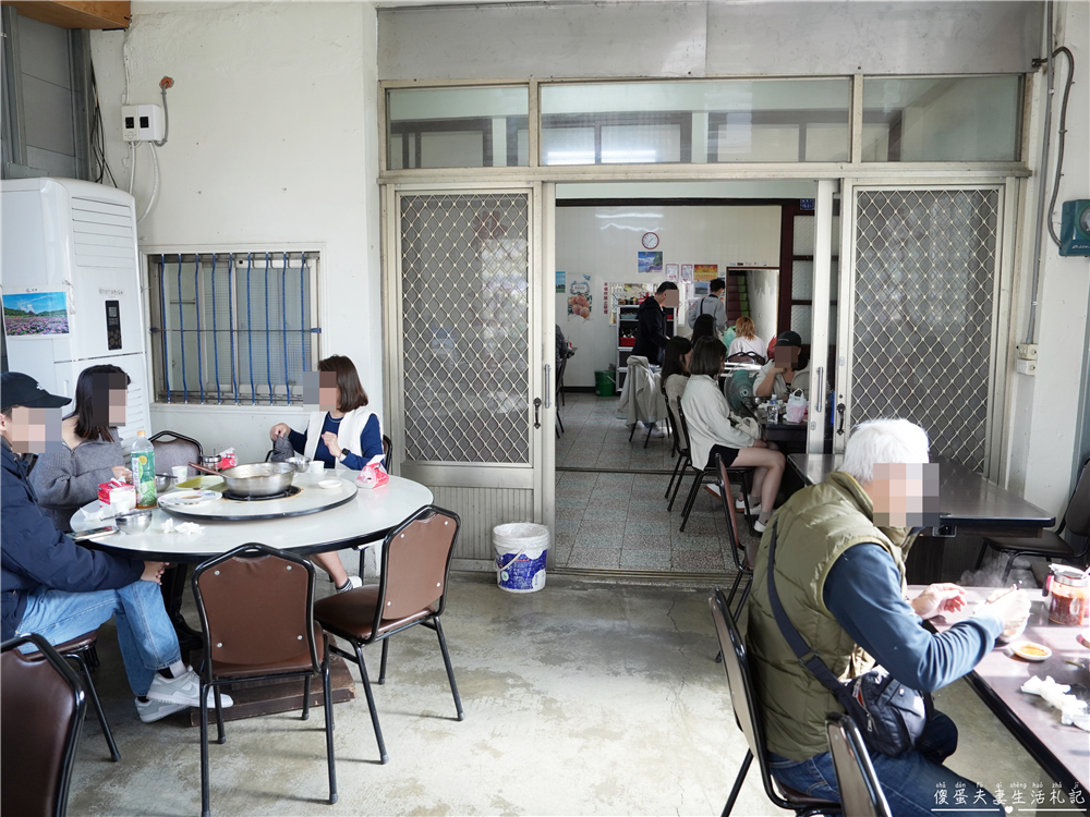 【苗栗後龍。美食】『老余牛家莊』霸氣登場！藏在田園郊區的大盆牛肉鍋上桌！ @傻蛋夫妻生活札記