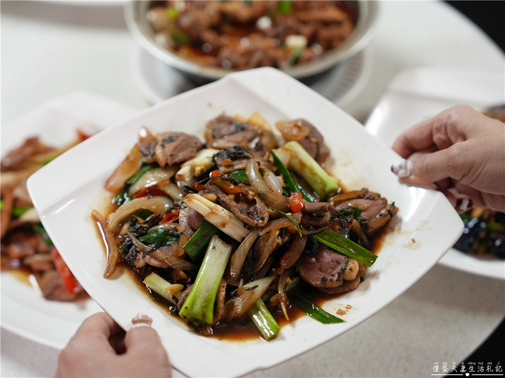 【苗栗市。美食】『將軍山土雞城』家常口味、份量實惠！貓狸山的樸實熱炒小店！ @傻蛋夫妻生活札記