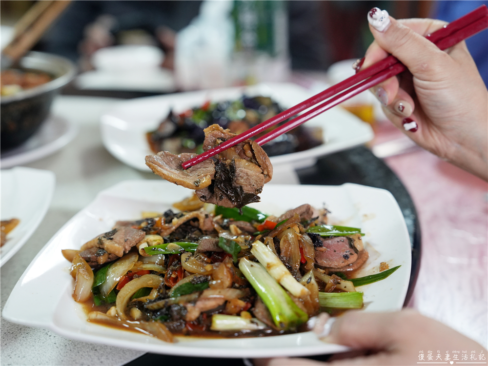 【苗栗市。美食】『將軍山土雞城』家常口味、份量實惠！貓狸山的樸實熱炒小店！ @傻蛋夫妻生活札記