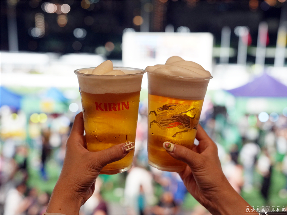 【香港灣仔。景點】『跑馬地馬場 Happy Valley Racecourse』璀璨燈火下的週三嘉年華派對！ @傻蛋夫妻生活札記