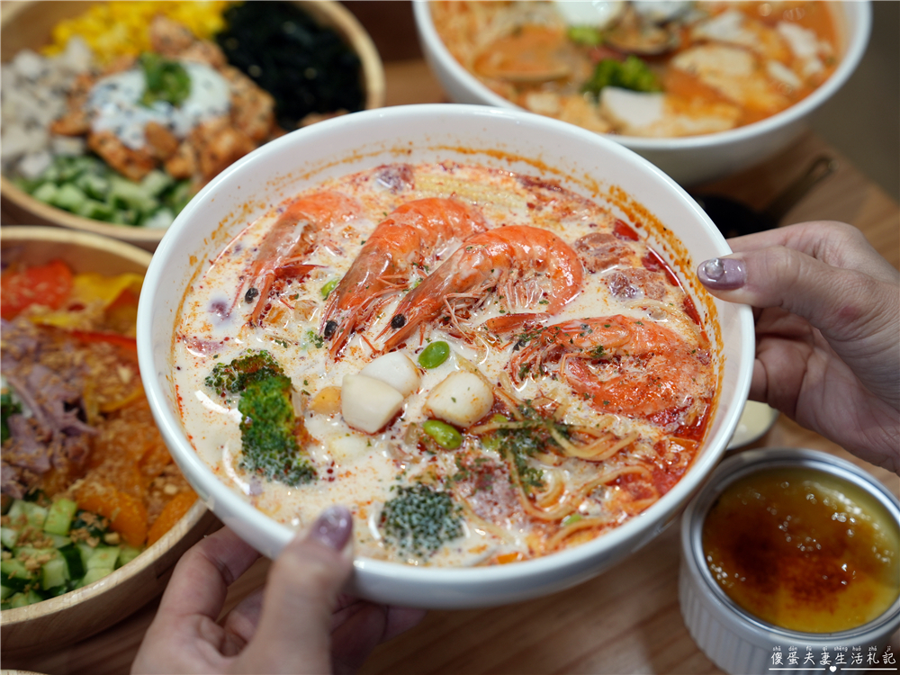 【苗栗市。美食】『波奇多 夏威夷輕食』爆好吃輕食！可客製餐點的超質感夏威夷輕食餐廳！店中店『義舍義式湯麵』同步登場~~ @傻蛋夫妻生活札記