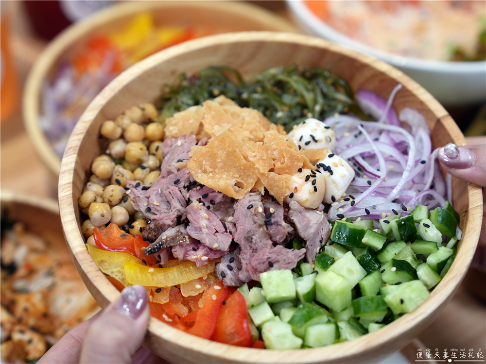 【苗栗市。美食】『波奇多 夏威夷輕食』爆好吃輕食！可客製餐點的超質感夏威夷輕食餐廳！店中店『義舍義式湯麵』同步登場~~ @傻蛋夫妻生活札記