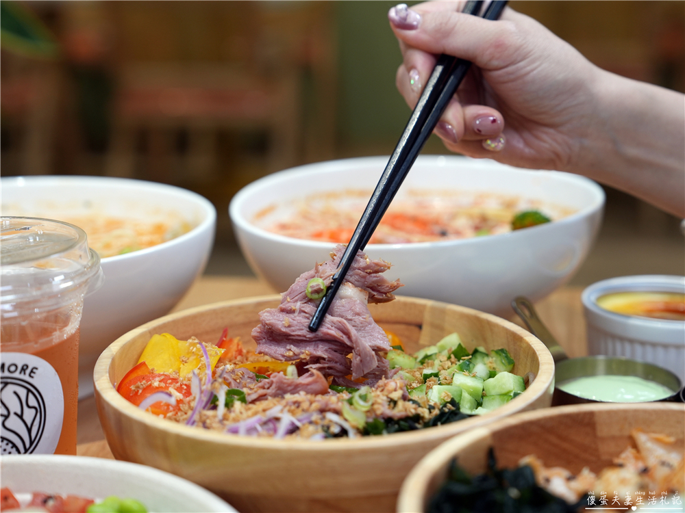 【苗栗市。美食】『波奇多 夏威夷輕食』爆好吃輕食！可客製餐點的超質感夏威夷輕食餐廳！店中店『義舍義式湯麵』同步登場~~ @傻蛋夫妻生活札記