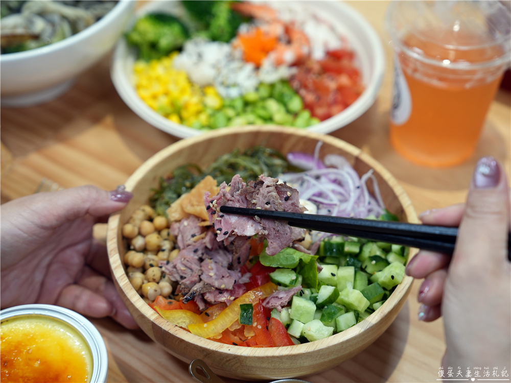 【苗栗市。美食】『波奇多 夏威夷輕食』爆好吃輕食！可客製餐點的超質感夏威夷輕食餐廳！店中店『義舍義式湯麵』同步登場~~ @傻蛋夫妻生活札記