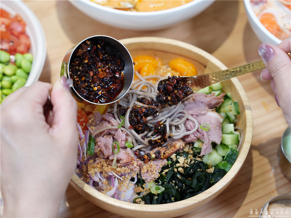 【苗栗市。美食】『波奇多 夏威夷輕食』爆好吃輕食！可客製餐點的超質感夏威夷輕食餐廳！店中店『義舍義式湯麵』同步登場~~ @傻蛋夫妻生活札記