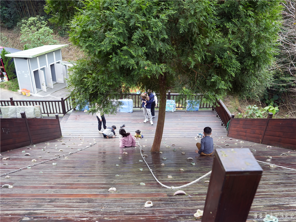 【苗栗大湖。露營】『夢之谷露營區』小朋友天堂！遊樂設施滿滿~馬拉邦山山脈上的世外桃源~ @傻蛋夫妻生活札記