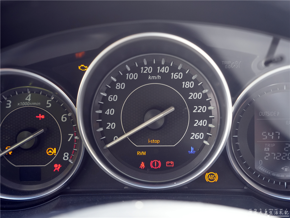 【苗栗大湖。露營】『夢之谷露營區』小朋友天堂！遊樂設施滿滿~馬拉邦山山脈上的世外桃源~ @傻蛋夫妻生活札記