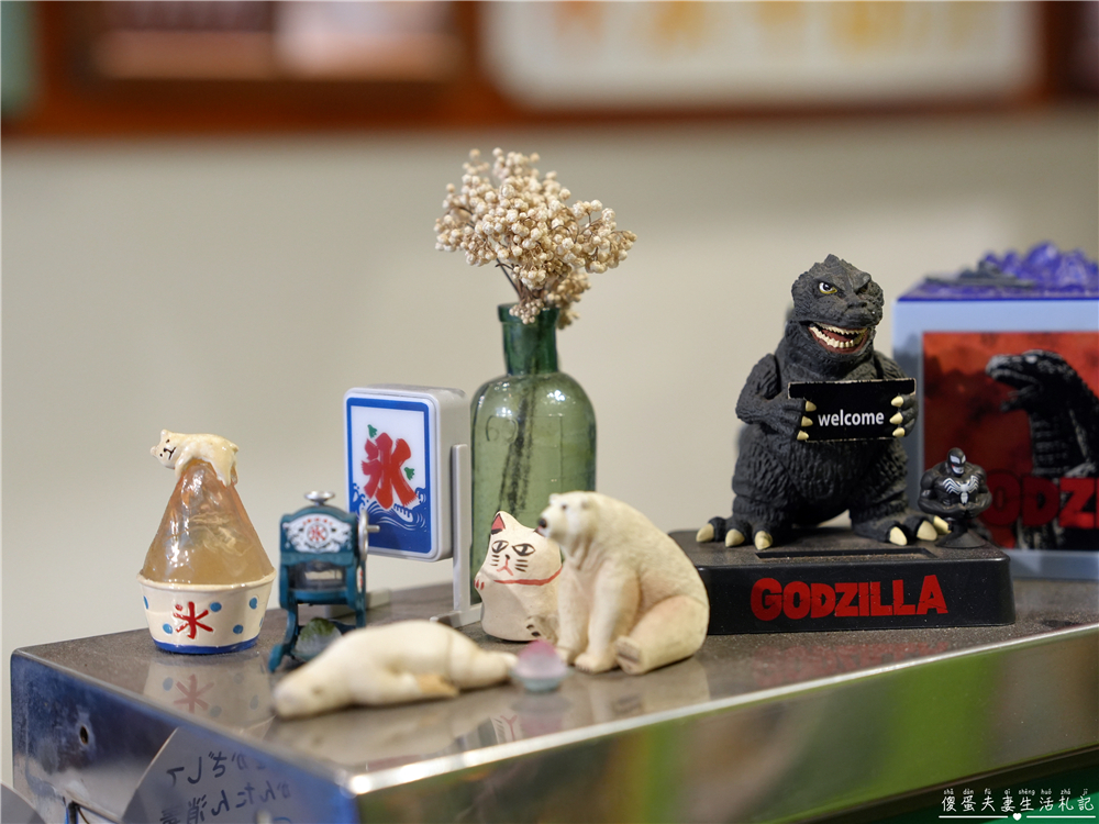 【台中西區。美食】『樂群冷凍芋』第五市場40年老字號冷凍芋！連烤吐司都無敵好吃！ @傻蛋夫妻生活札記