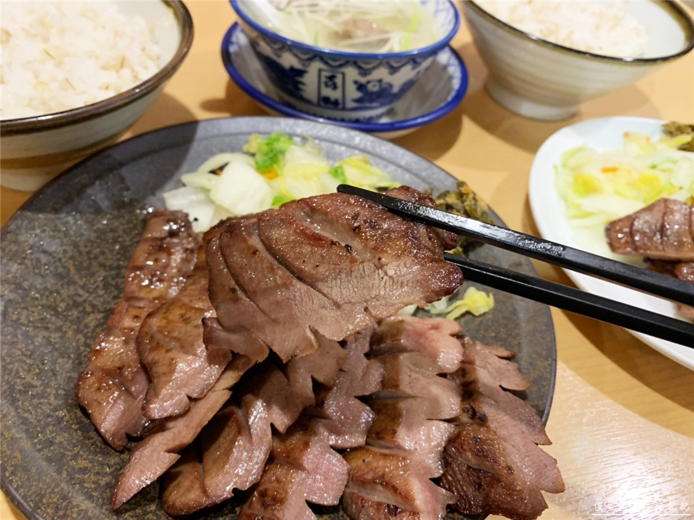 【日本仙台。懶人包】牛たん通り四大牛舌名店全記錄！仙台駅牛たん通り之“利久、伊達、善治郎、喜助”~ @傻蛋夫妻生活札記