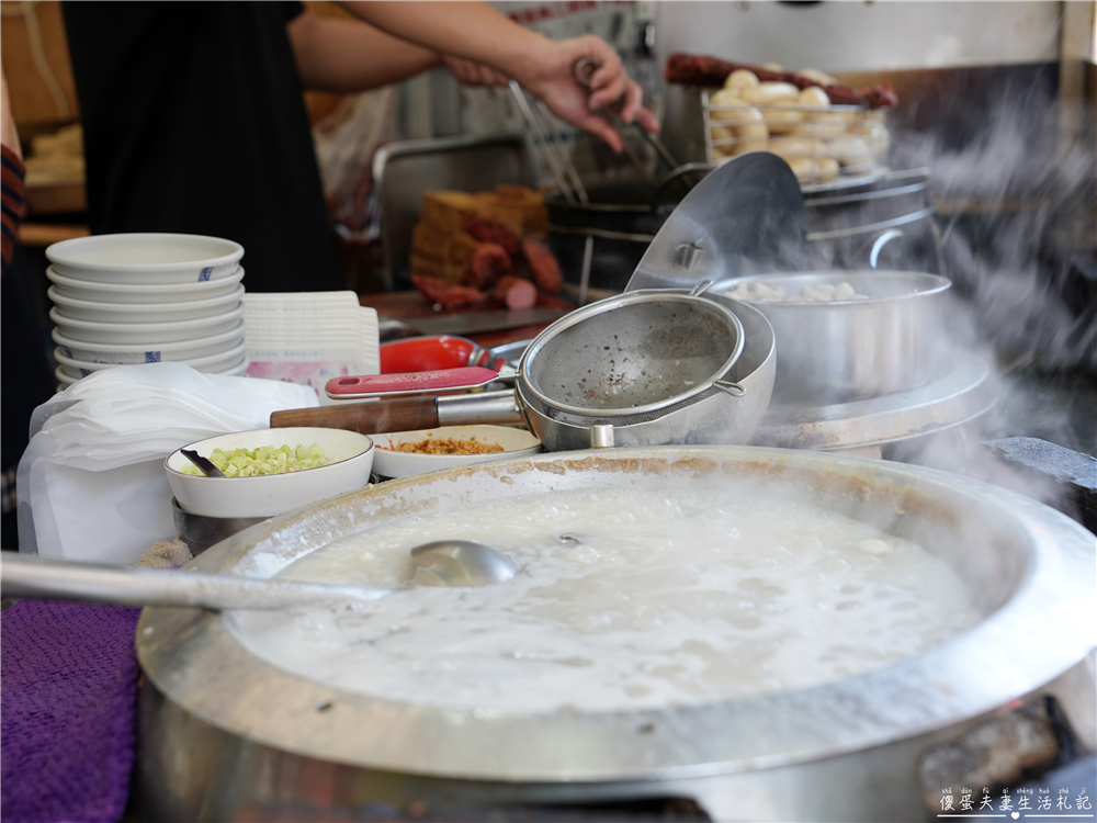 【台中第五市場。懶人包】15家經典美食小吃蒐集!老台中的口袋名單!第五市場就醬吃~~ @傻蛋夫妻生活札記 【台中第五市場。懶人包】15家經典美食小吃蒐集!老台中的口袋名單!第五市場就醬吃~~ @傻蛋夫妻生活札記