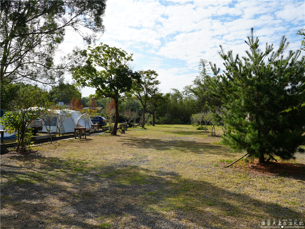 【苗栗頭屋。露營】『微時光露營園區』舒服遼闊!有大草皮與優美夜景的簡單露營區! @傻蛋夫妻生活札記 【苗栗頭屋。露營】『微時光露營園區』舒服遼闊!有大草皮與優美夜景的簡單露營區! @傻蛋夫妻生活札記