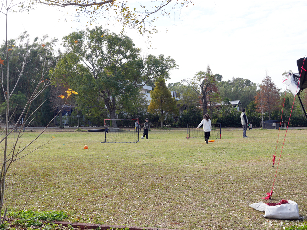 【苗栗頭屋。露營】『微時光露營園區』舒服遼闊!有大草皮與優美夜景的簡單露營區! @傻蛋夫妻生活札記 【苗栗頭屋。露營】『微時光露營園區』舒服遼闊!有大草皮與優美夜景的簡單露營區! @傻蛋夫妻生活札記