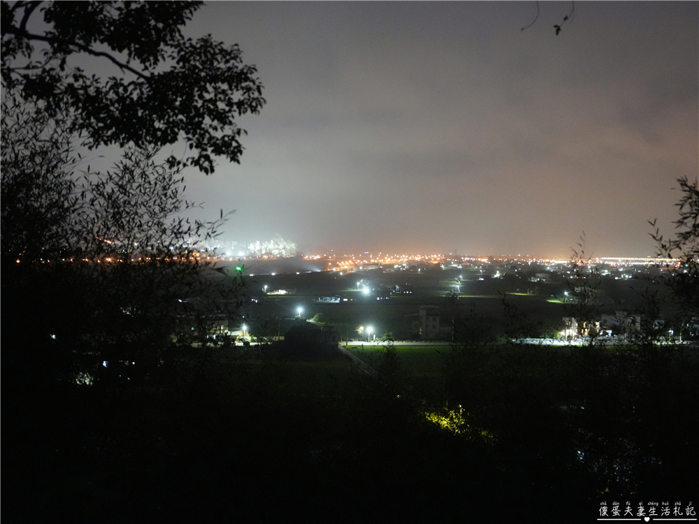 【苗栗頭屋。露營】『微時光露營園區』舒服遼闊!有大草皮與優美夜景的簡單露營區! @傻蛋夫妻生活札記 【苗栗頭屋。露營】『微時光露營園區』舒服遼闊!有大草皮與優美夜景的簡單露營區! @傻蛋夫妻生活札記