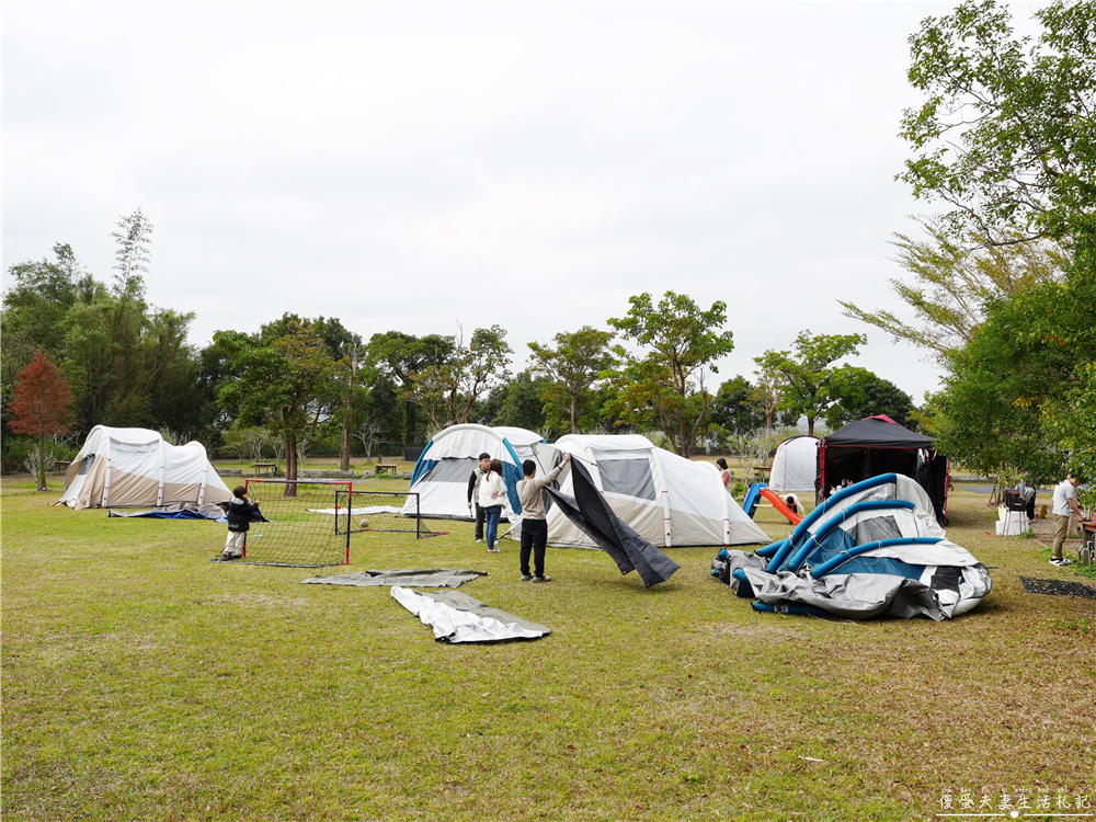 【苗栗頭屋。露營】『微時光露營園區』舒服遼闊!有大草皮與優美夜景的簡單露營區! @傻蛋夫妻生活札記 【苗栗頭屋。露營】『微時光露營園區』舒服遼闊!有大草皮與優美夜景的簡單露營區! @傻蛋夫妻生活札記
