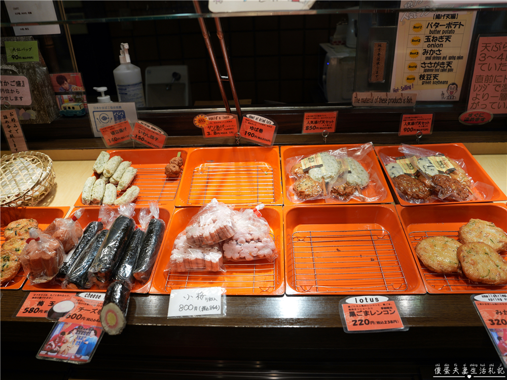 【日本奈良。美食】『魚万商店 もちいどの本店』平價又美味！隱身在奈良餅飯殿町的百年魚漿老店！ @傻蛋夫妻生活札記