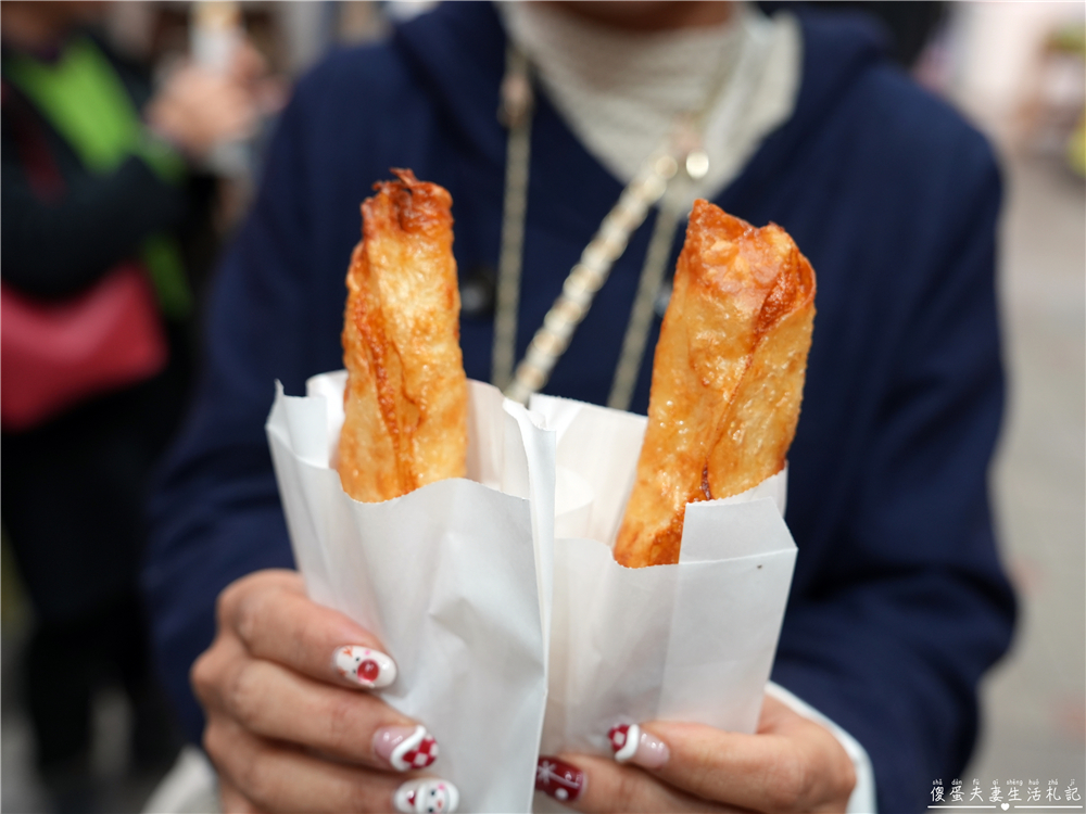 【日本奈良。美食】『魚万商店 もちいどの本店』平價又美味！隱身在奈良餅飯殿町的百年魚漿老店！ @傻蛋夫妻生活札記