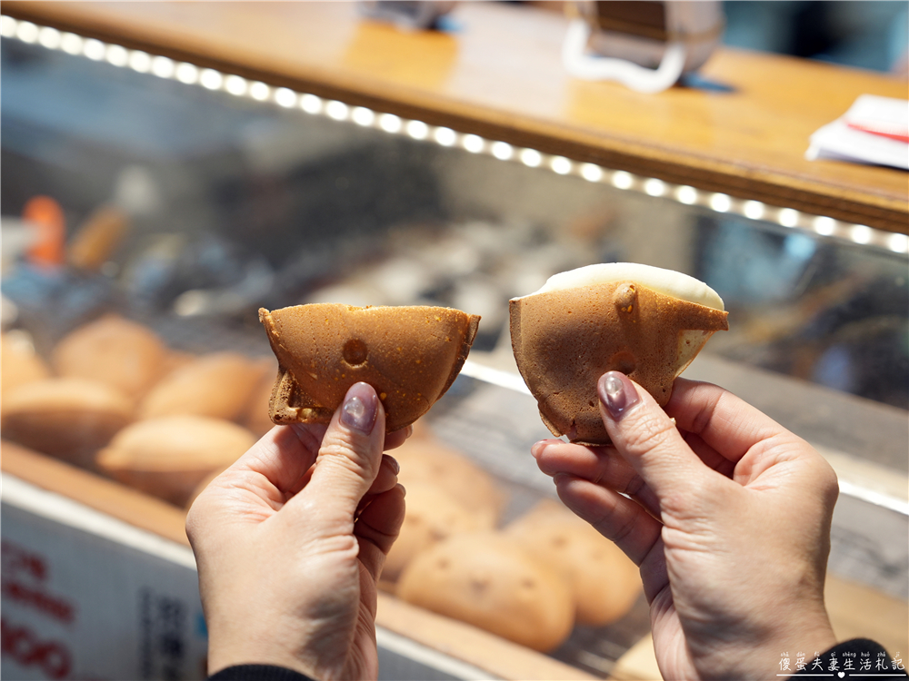 【台中東區。美食】『貓市場一輪燒』口味多元又可愛的貓貓一輪燒！旱溪夜市的美味小點心~ @傻蛋夫妻生活札記