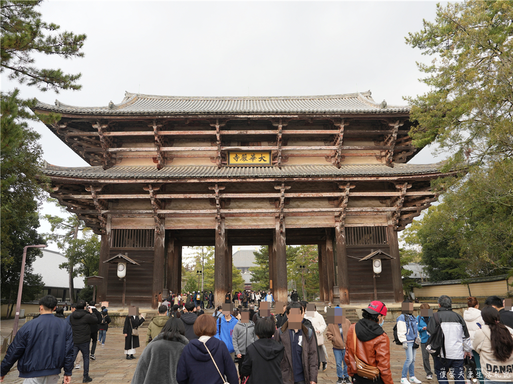 【日本奈良。彙集】『奈良一日遊』奈良公園餵鹿、探訪世界遺產東大寺與餅飯殿町的美食探索行程！ @傻蛋夫妻生活札記