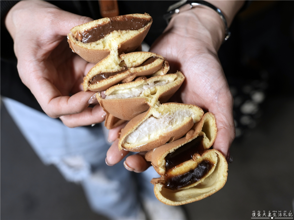 【台中東區。美食】『貓市場一輪燒』口味多元又可愛的貓貓一輪燒！旱溪夜市的美味小點心~ @傻蛋夫妻生活札記