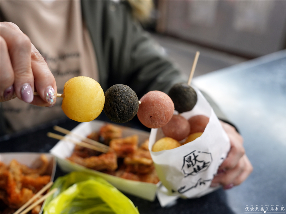 【台中北屯。美食】『厭世地瓜球-台中新一點利店』簡單涮嘴！新一點利黃昏市場的地瓜球小點心~ @傻蛋夫妻生活札記