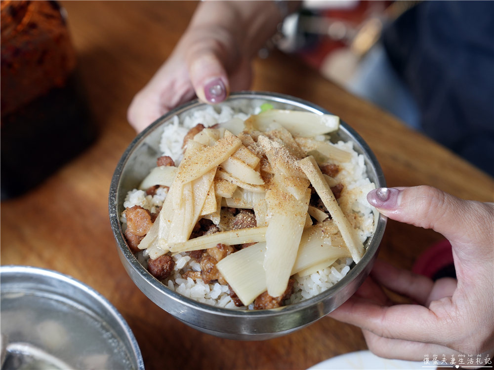 【苗栗頭份。美食】『永安街豬雜麵』在地激推！大份量的高CP值超猛豬雜麵！ @傻蛋夫妻生活札記