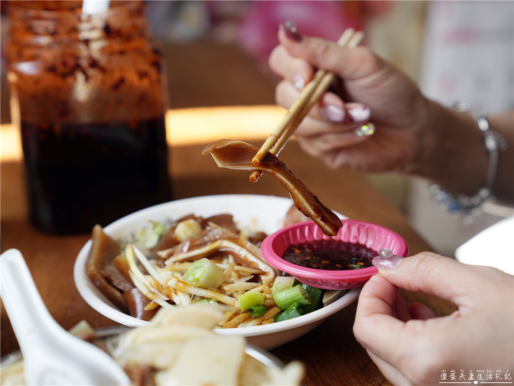 【苗栗頭份。美食】『永安街豬雜麵』在地激推！大份量的高CP值超猛豬雜麵！ @傻蛋夫妻生活札記