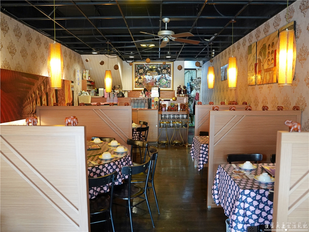 【台中西區。美食】『曼谷皇朝泰式料理』口味好吃，免服務費~套餐、合菜再享九折優惠！擁有大型私人包廂的台中老字號泰式料理！ @傻蛋夫妻生活札記