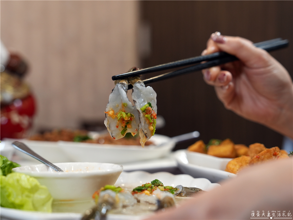 【台中西區。美食】『曼谷皇朝泰式料理』口味好吃，免服務費~套餐、合菜再享九折優惠！擁有大型私人包廂的台中老字號泰式料理！ @傻蛋夫妻生活札記