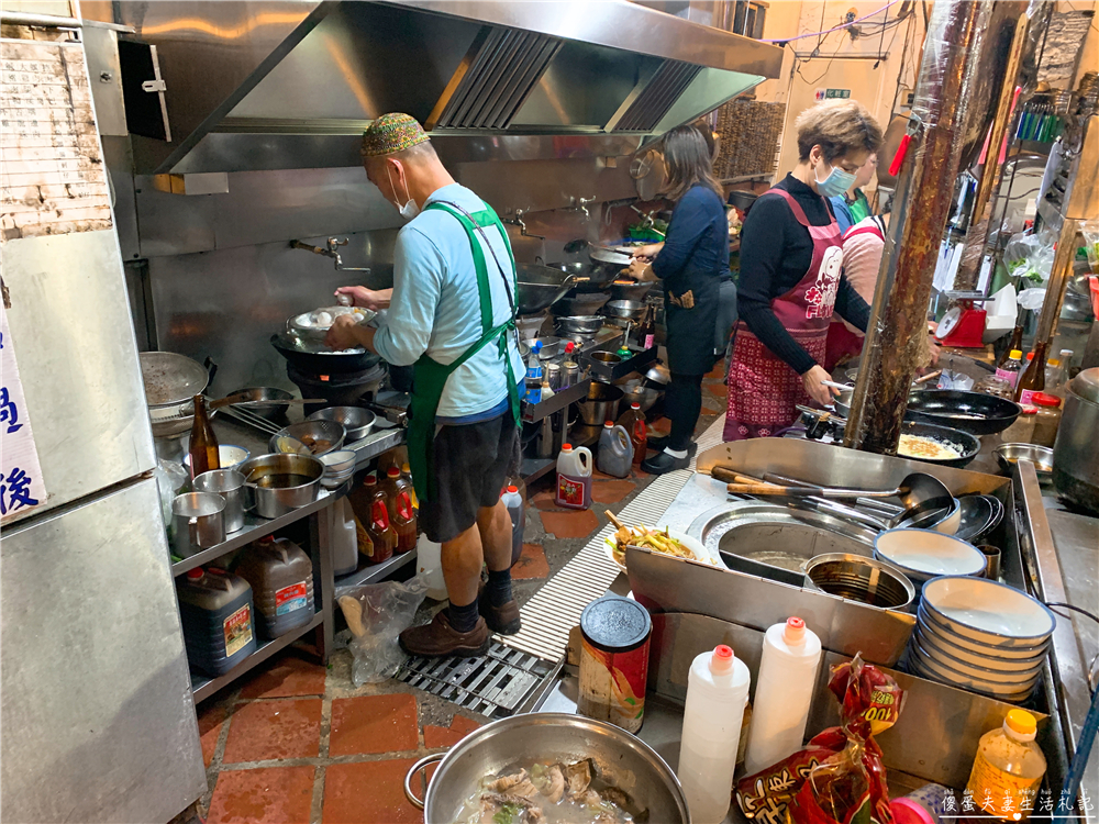【苗栗市。美食】『一級棒鵝肉小吃店』重口味高人氣熱炒店！小酌、聚餐的好選擇！ @傻蛋夫妻生活札記