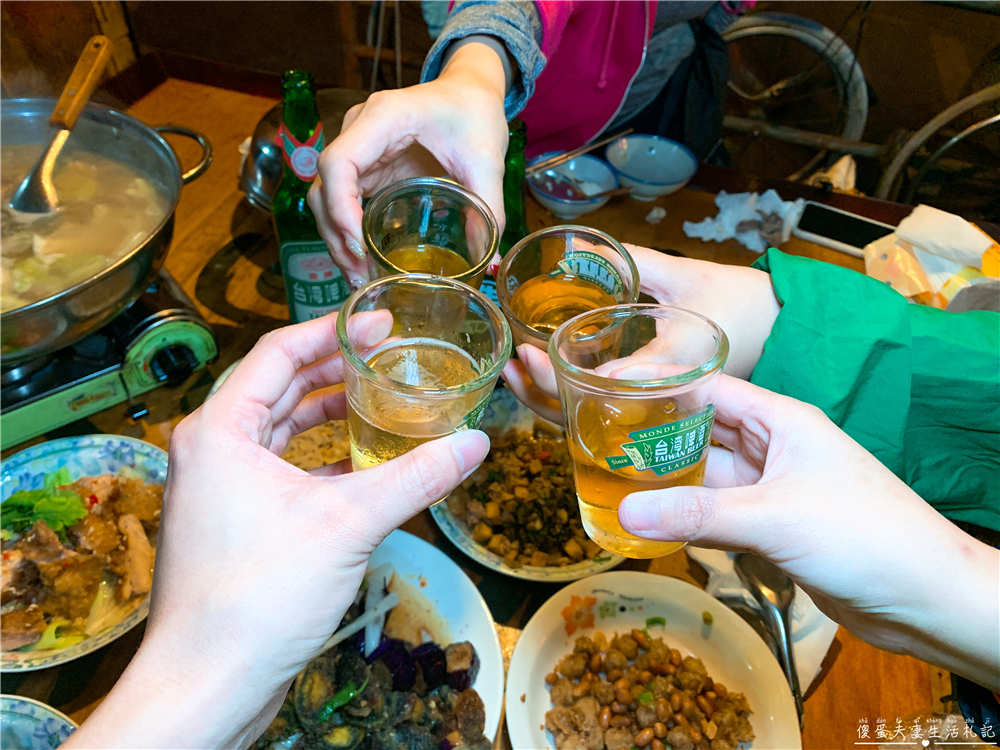 【苗栗市。美食】『一級棒鵝肉小吃店』重口味高人氣熱炒店！小酌、聚餐的好選擇！ @傻蛋夫妻生活札記