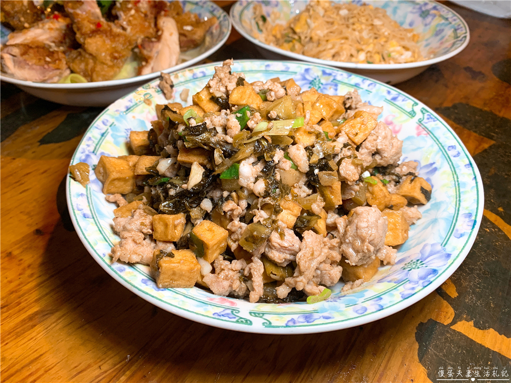 【苗栗市。美食】『一級棒鵝肉小吃店』重口味高人氣熱炒店！小酌、聚餐的好選擇！ @傻蛋夫妻生活札記