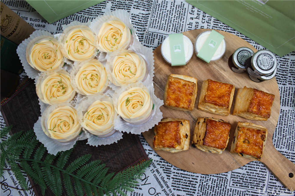 【台中西區。美食】『Creammm.t 』唯美系甜點!超夢幻玫瑰造型檸檬塔底加~~ @傻蛋夫妻生活札記 【台中西區。美食】『Creammm.t 』唯美系甜點!超夢幻玫瑰造型檸檬塔底加~~ @傻蛋夫妻生活札記