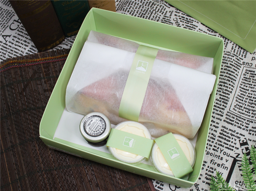 【台中西區。美食】『Creammm.t 』唯美系甜點!超夢幻玫瑰造型檸檬塔底加~~ @傻蛋夫妻生活札記 【台中西區。美食】『Creammm.t 』唯美系甜點!超夢幻玫瑰造型檸檬塔底加~~ @傻蛋夫妻生活札記