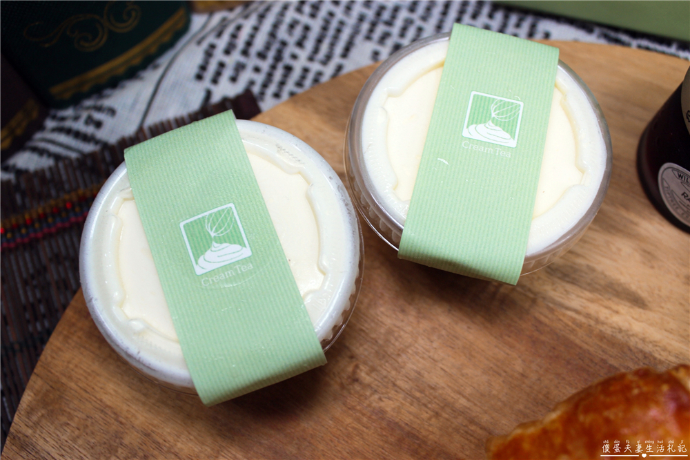 【台中西區。美食】『Creammm.t 』唯美系甜點!超夢幻玫瑰造型檸檬塔底加~~ @傻蛋夫妻生活札記 【台中西區。美食】『Creammm.t 』唯美系甜點!超夢幻玫瑰造型檸檬塔底加~~ @傻蛋夫妻生活札記