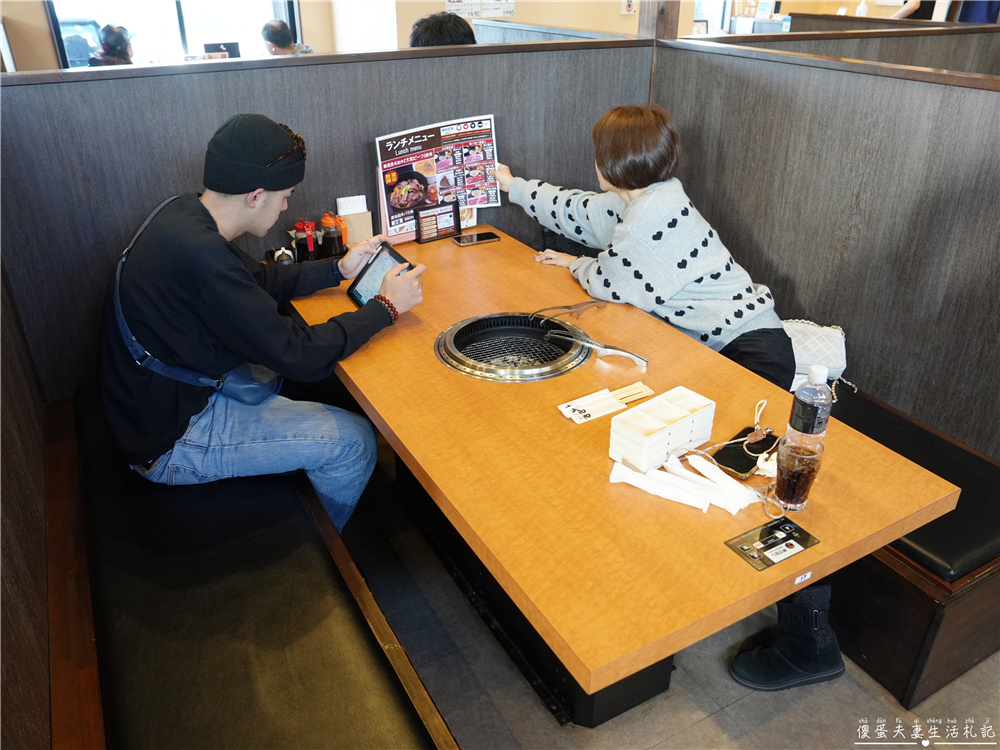 【日本千葉。美食】『燒肉DINING大和-木更津金田店』連鎖平價燒肉！木更津OUTLET血拼後來大啖一波！ @傻蛋夫妻生活札記