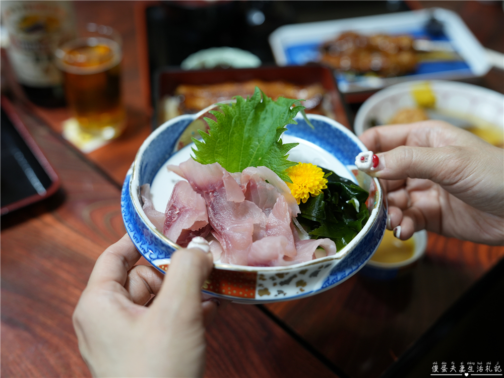 【日本千葉。美食】『近江屋』百年炭火鰻魚飯老舖！成田山表參道的職人滋味~ @傻蛋夫妻生活札記