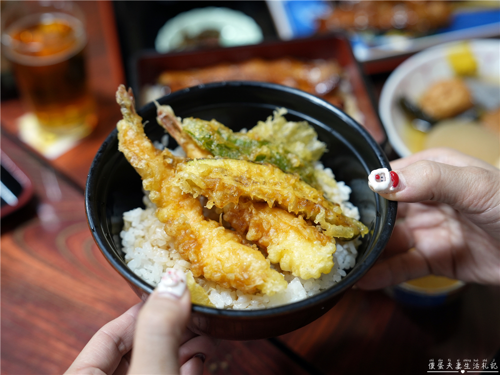 【日本千葉。美食】『近江屋』百年炭火鰻魚飯老舖！成田山表參道的職人滋味~ @傻蛋夫妻生活札記