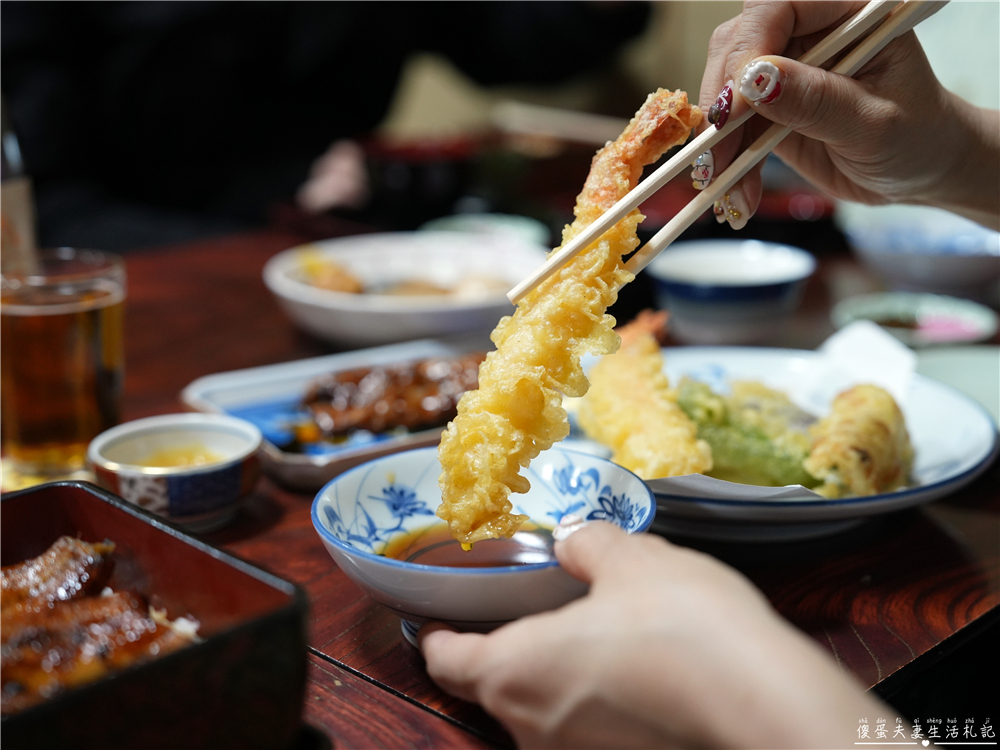【日本千葉。美食】『近江屋』百年炭火鰻魚飯老舖！成田山表參道的職人滋味~ @傻蛋夫妻生活札記