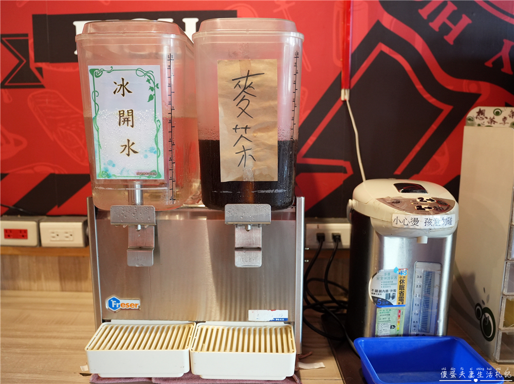 【桃園中壢。美食】『有煎平價牛排』小資最愛！180元起就可以爽吃自助吧！ @傻蛋夫妻生活札記