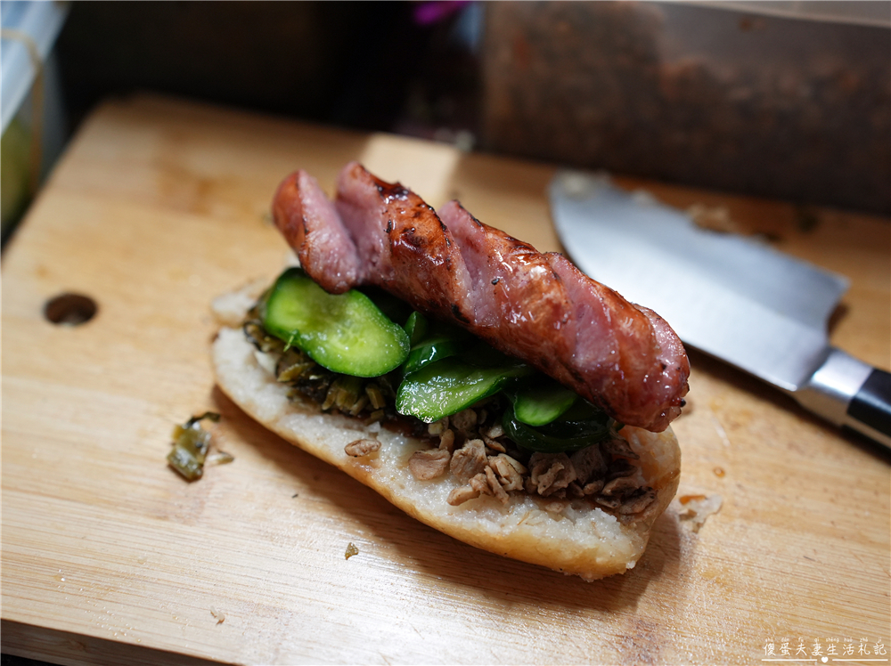 【新北汐止。美食】『大腸包小腸』涮嘴多汁！中興路商圈夜市的超夯大腸包小腸！ @傻蛋夫妻生活札記